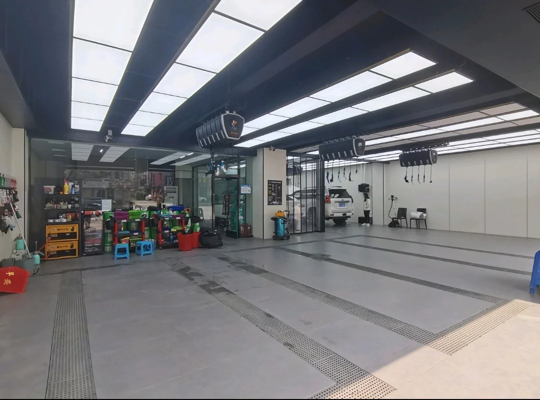 车之美施工车间